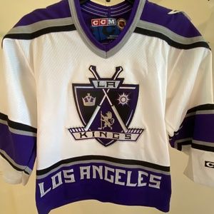 LA Kings NHL Jersey by CCM - CHILD Size S/M